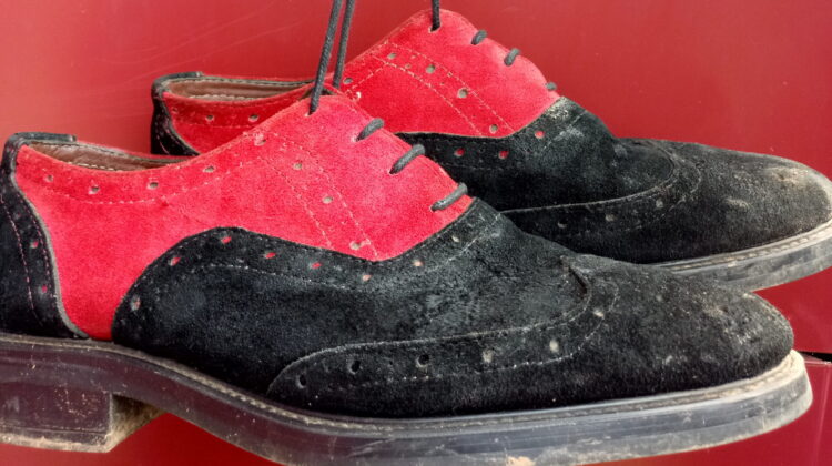 How to clean Suede Shoes